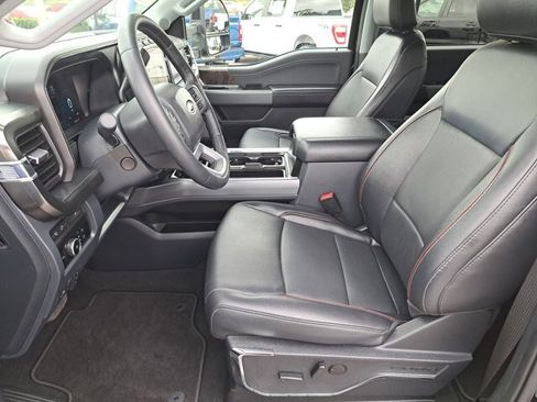 Certified 2024 Ford F250 Lariat w/ Black Appearance Package image 17