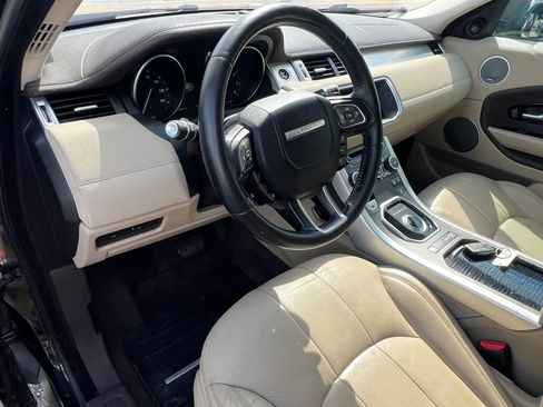 Used 2017 Land Rover Range Rover Evoque SE AWD/4WD image 15