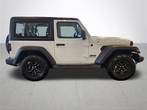 Used 2024 Jeep Wrangler Sport image 6