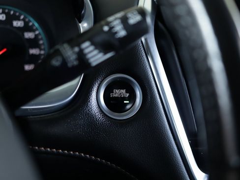 Used 2019 Chevrolet Traverse LT image 17