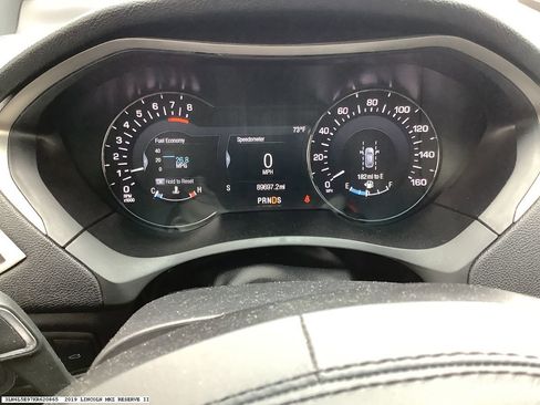 Used 2019 Lincoln MKZ Reserve FWD image 10