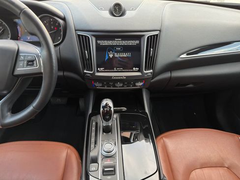 Used 2017 Maserati Levante AWD/4WD image 58