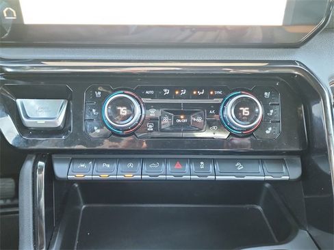 Used 2023 GMC Sierra 1500 AT4 w/ AT4 Premium Package image 25