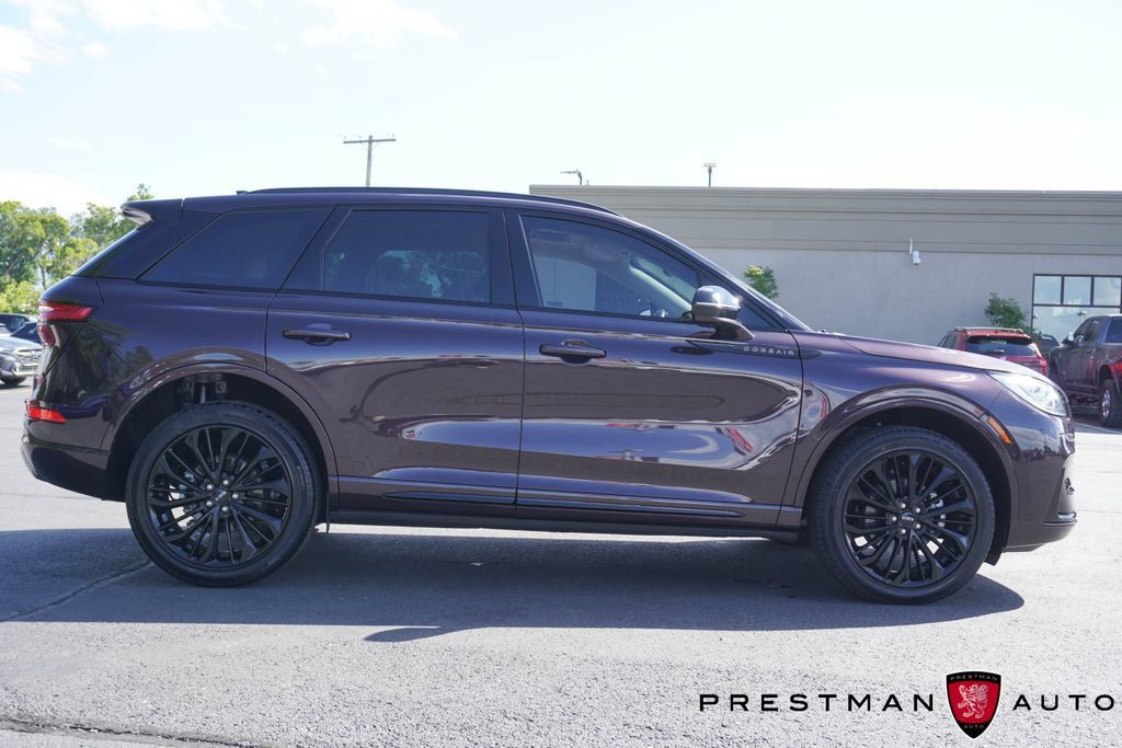 Used 2023 Lincoln Corsair Reserve w/ Equipment Group 201A AWD/4WD image 16