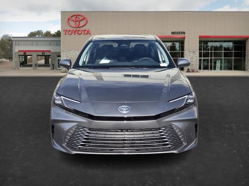 New 2026 Toyota Camry XLE image 2