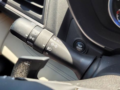 Used 2021 Subaru Ascent Touring image 38