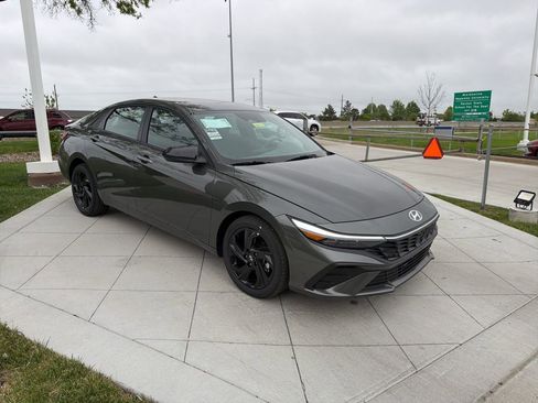 New 2026 Hyundai Elantra Sport FWD image 7