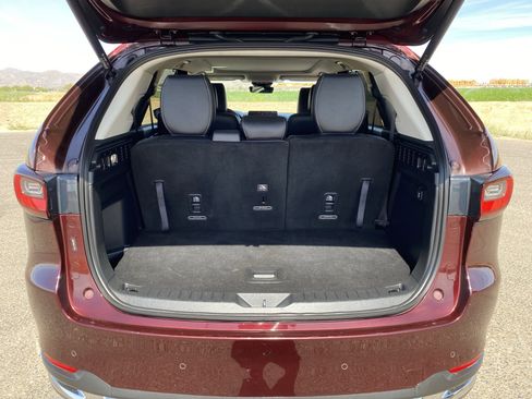 Used 2024 MAZDA CX-90 3.3 Turbo w/ Premium Package image 15