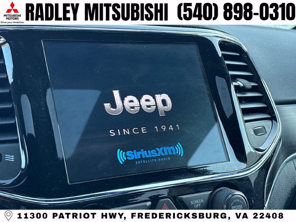 Used 2021 Jeep Grand Cherokee Limited AWD/4WD image 8