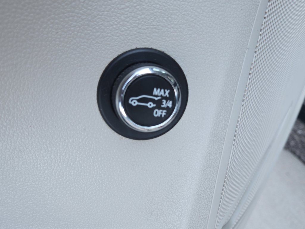 Used 2023 Buick Envision Preferred FWD image 23