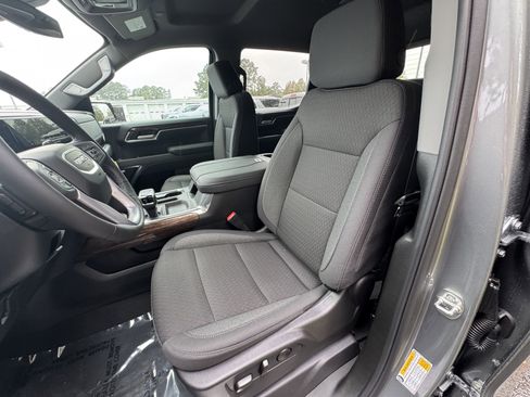 New 2026 GMC Sierra 1500 Elevation image 13