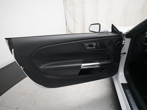 Used 2025 Ford Mustang Premium RWD image 27