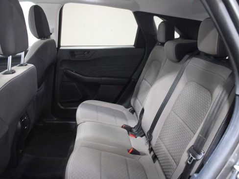 Used 2022 Ford Escape SE w/ SE Sport Appearance Package image 20