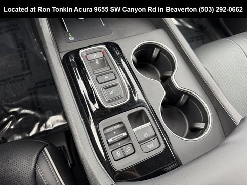 Used 2025 Honda Pilot Elite image 25