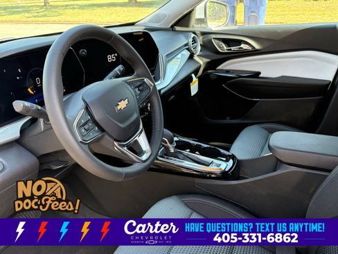 New 2026 Chevrolet Trax LT w/ LT Convenience Package FWD image 14