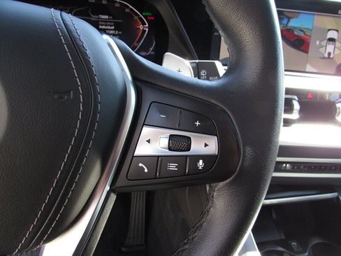 Used 2023 BMW X5 xDrive40i w/ Premium Package image 16