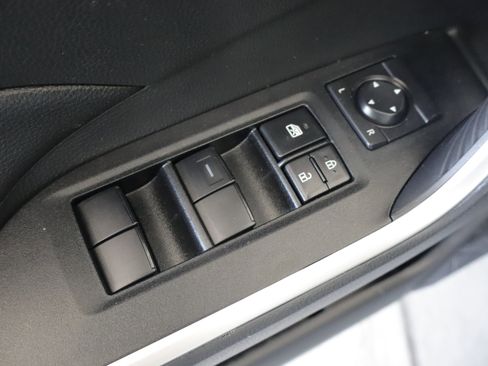 Used 2025 Toyota RAV4 LE AWD/4WD image 11