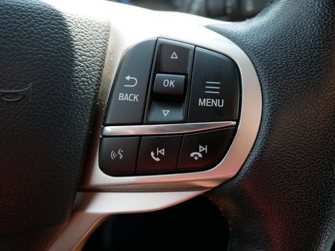 Used 2024 Ford Explorer XLT w/ Equipment Group 202A AWD/4WD image 26