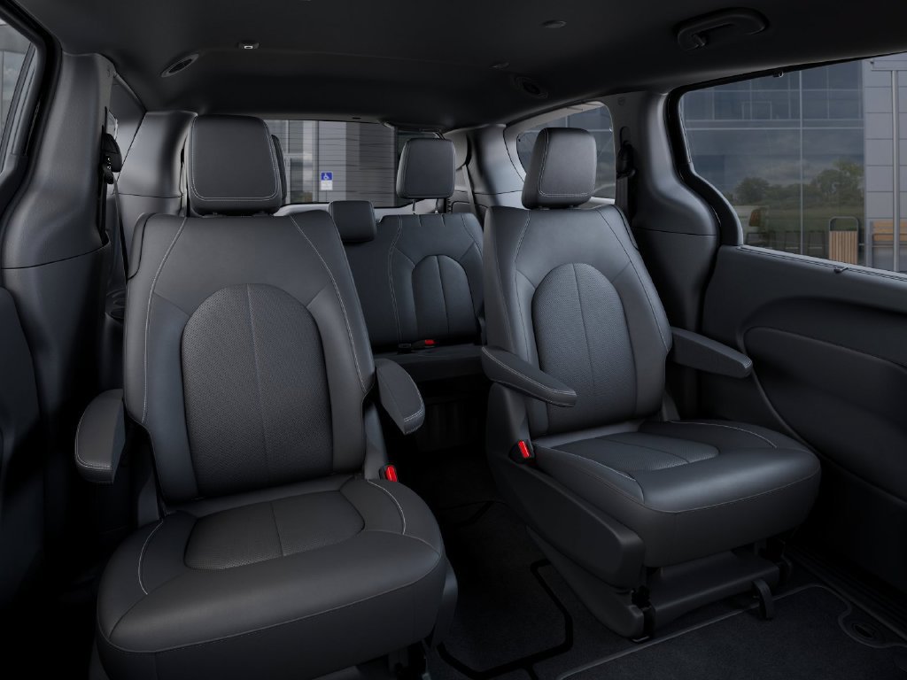 New 2026 Chrysler Pacifica Select FWD image 15