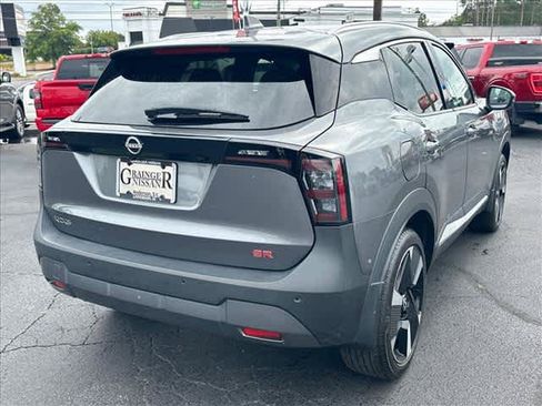 Used 2025 Nissan Kicks SR w/ SR Premium Package FWD image 3