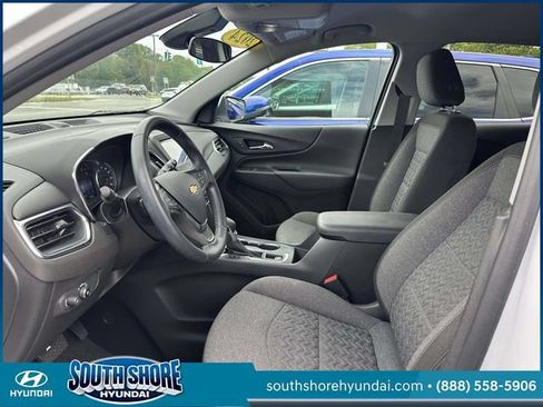 Used 2024 Chevrolet Equinox LT AWD/4WD image 17