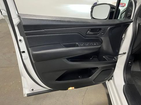 Used 2025 Honda Odyssey Sport-L image 22