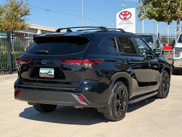 Used 2024 Toyota Highlander XLE FWD image 5