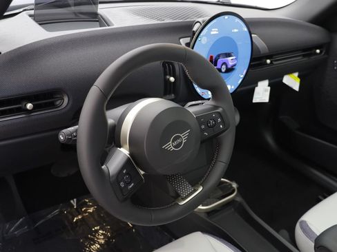 New 2026 MINI Cooper 4-Door Hardtop FWD image 7