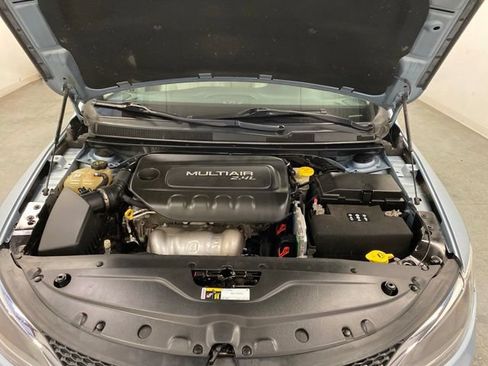 Used 2015 Chrysler 200 C FWD image 28