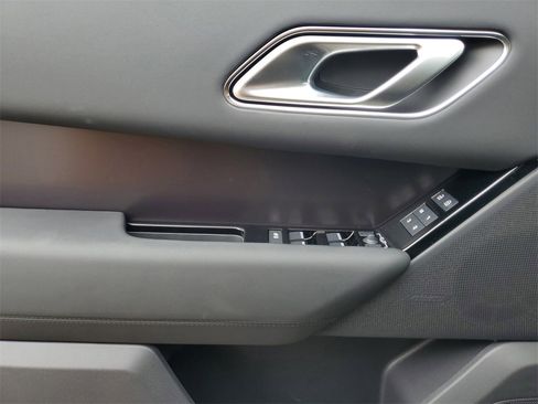 New 2026 Land Rover Range Rover Velar Dynamic SE image 11