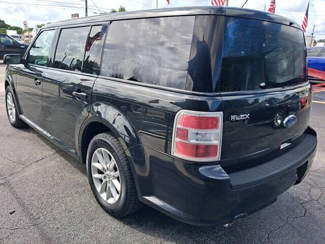 Used 2013 Ford Flex SE FWD image 2