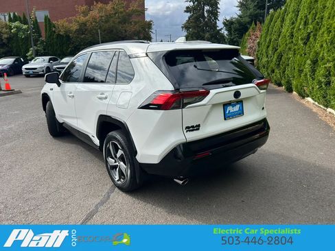 Used 2024 Toyota RAV4 SE AWD/4WD image 6