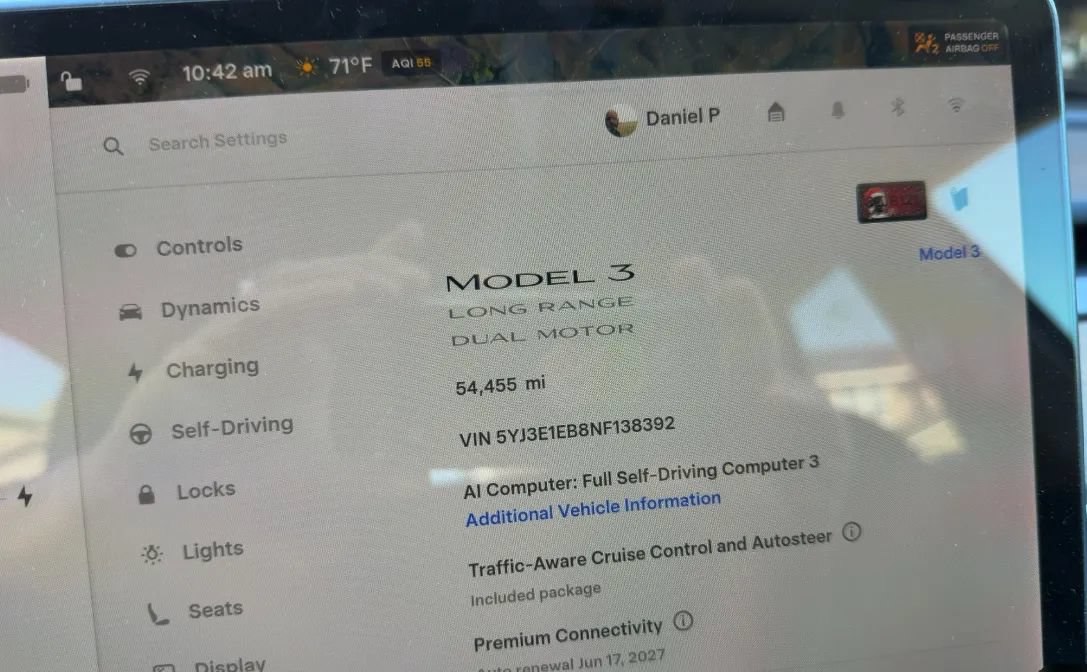 Used 2022 Tesla Model 3 Long Range AWD/4WD image 5