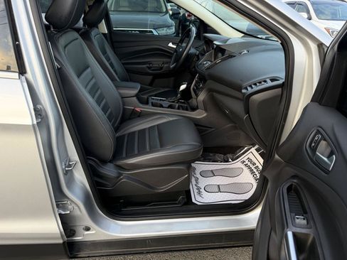 Used 2019 Ford Escape SEL AWD/4WD image 13