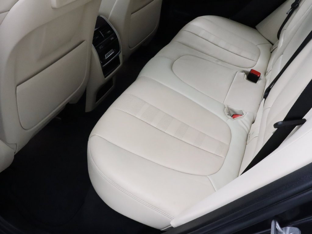 Used 2021 BMW X5 sDrive40i w/ Premium Package RWD image 29