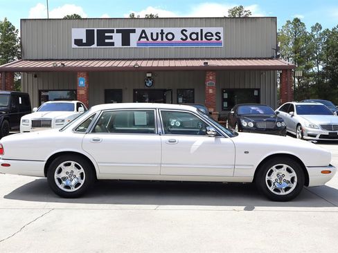Used 2003 Jaguar XJ8 L RWD image 8