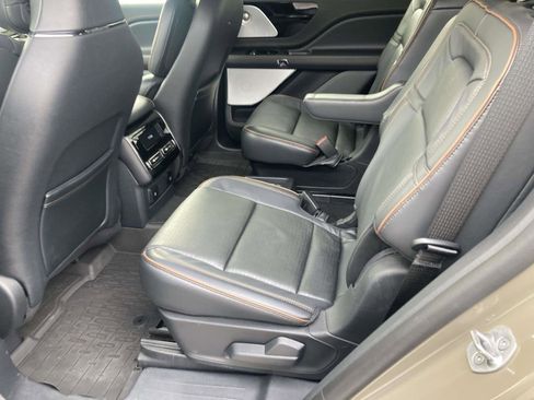 New 2025 Lincoln Aviator Black Label image 17