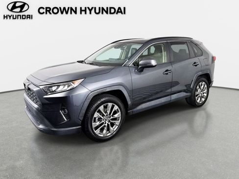Used 2019 Toyota RAV4 XLE Premium FWD image 1