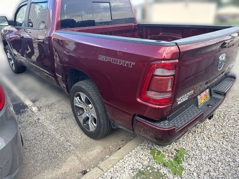 Used 2023 RAM 1500 Laramie AWD/4WD image 3