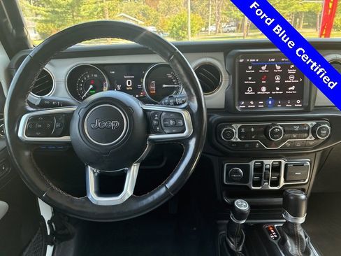 Used 2022 Jeep Wrangler Unlimited Sahara image 23