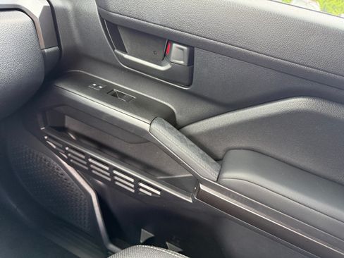 Certified 2025 Toyota 4Runner SR5 AWD/4WD image 16