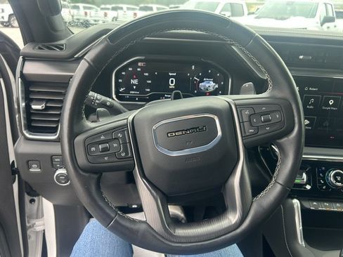 Used 2024 GMC Sierra 1500 Denali Ultimate AWD/4WD image 32