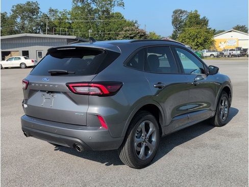 Used 2024 Ford Escape ST-Line w/ Tech Pack #1 image 5