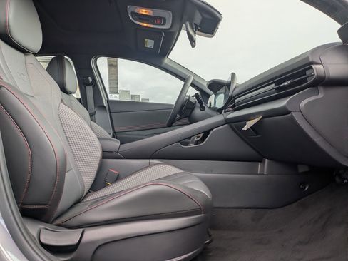 New 2025 Hyundai Elantra N Line image 9