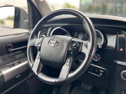 Used 2022 Toyota Sequoia TRD Sport AWD/4WD image 11