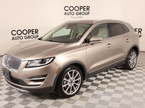 Used 2019 Lincoln MKC Reserve w/ MKC Technology Package FWD image 10
