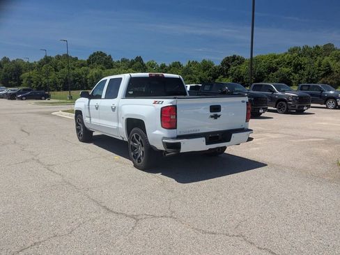 Used 2018 Chevrolet Silverado 1500 LT w/ All Star Edition AWD/4WD image 3