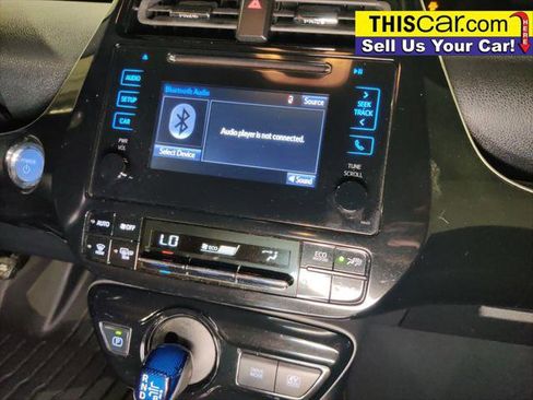 Used 2019 Toyota Prius XLE FWD image 19