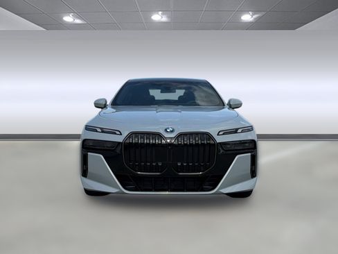 New 2026 BMW i7 xDrive60 AWD/4WD image 5
