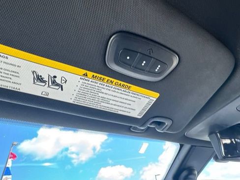 Used 2018 Chrysler Pacifica Touring Plus w/ S Appearance Package FWD image 31
